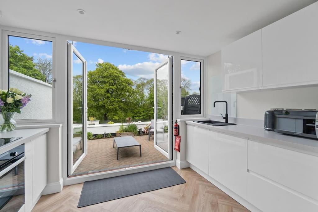 White Cottage Stunning Contemporary 2 Bedroom 2 Ensuite Annex With Hot Tub Plymouth Kültér fotó