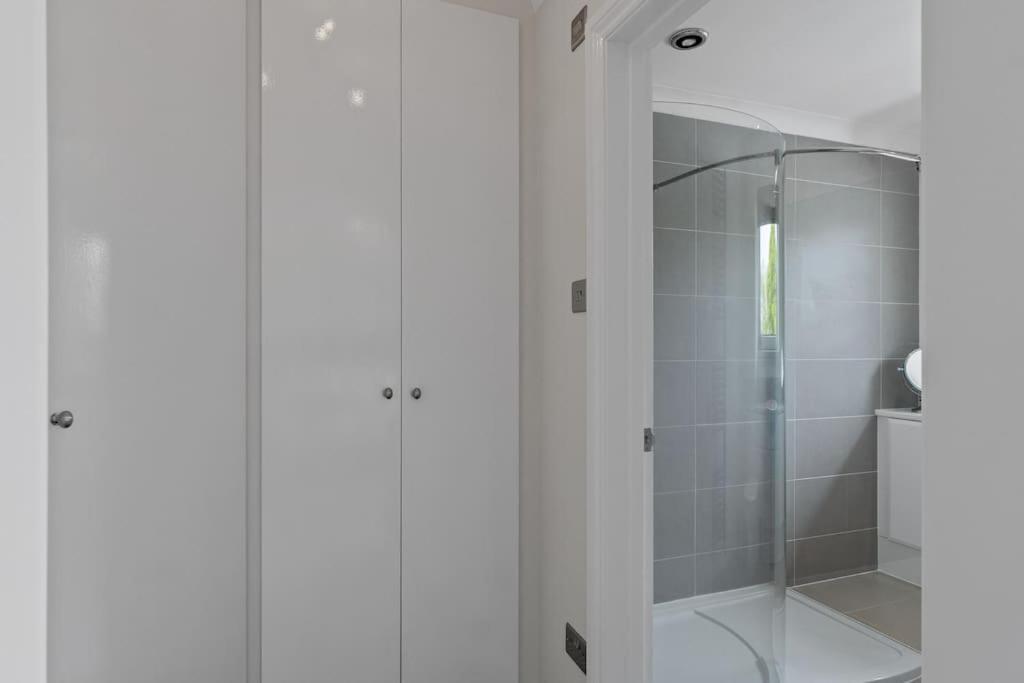 White Cottage Stunning Contemporary 2 Bedroom 2 Ensuite Annex With Hot Tub Plymouth Kültér fotó